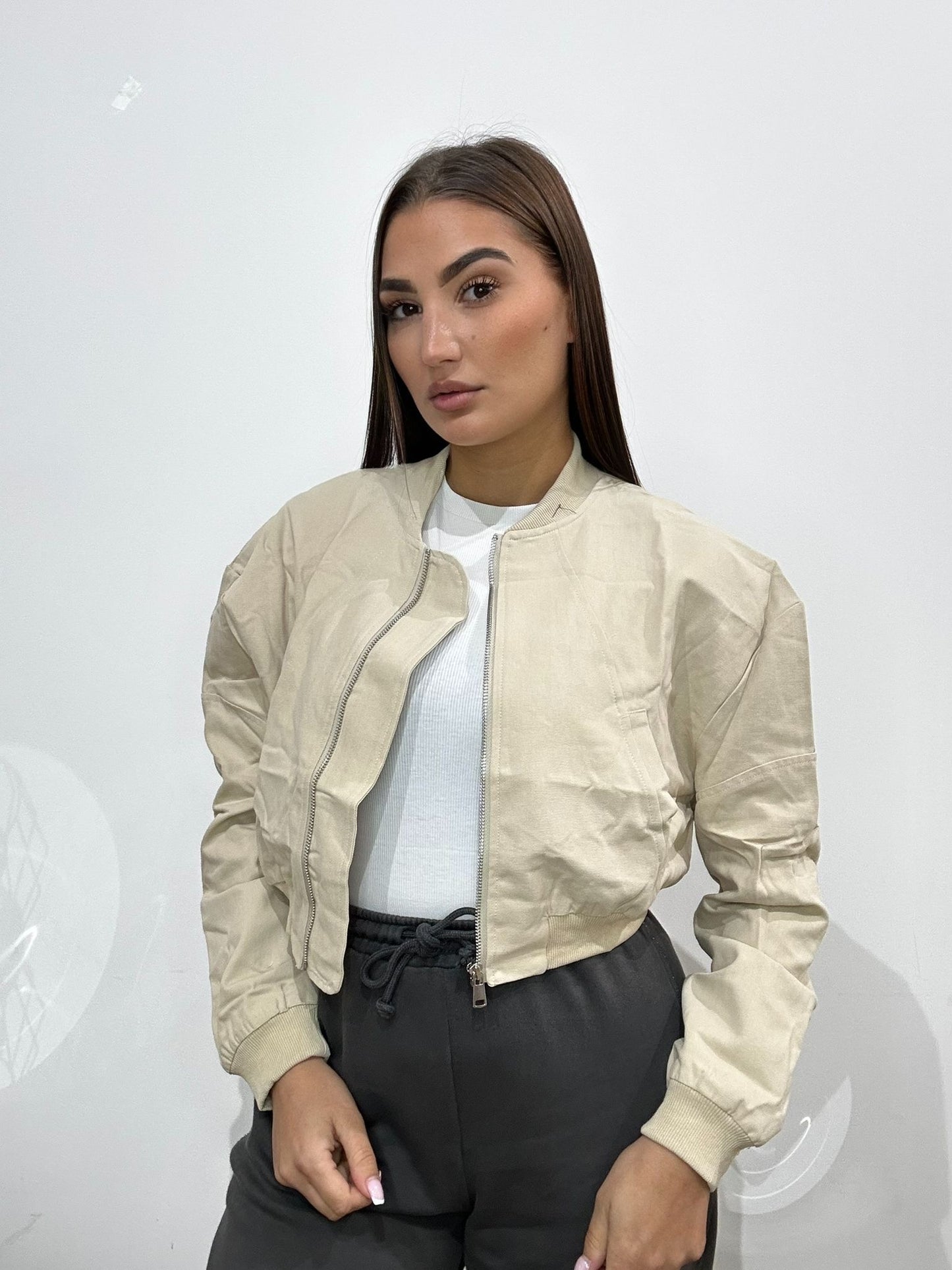 BOMBERS MAIKA