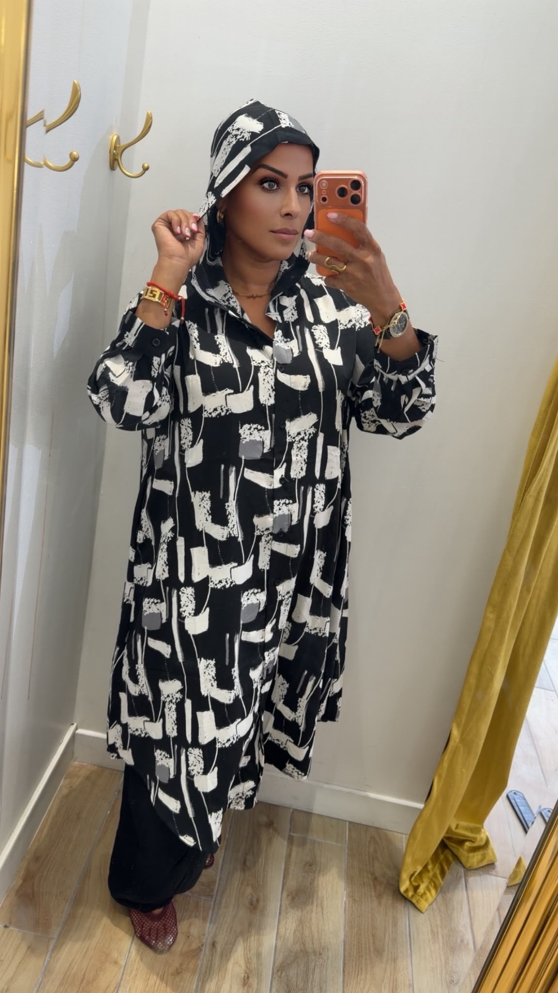 Robe CASSANDRA
