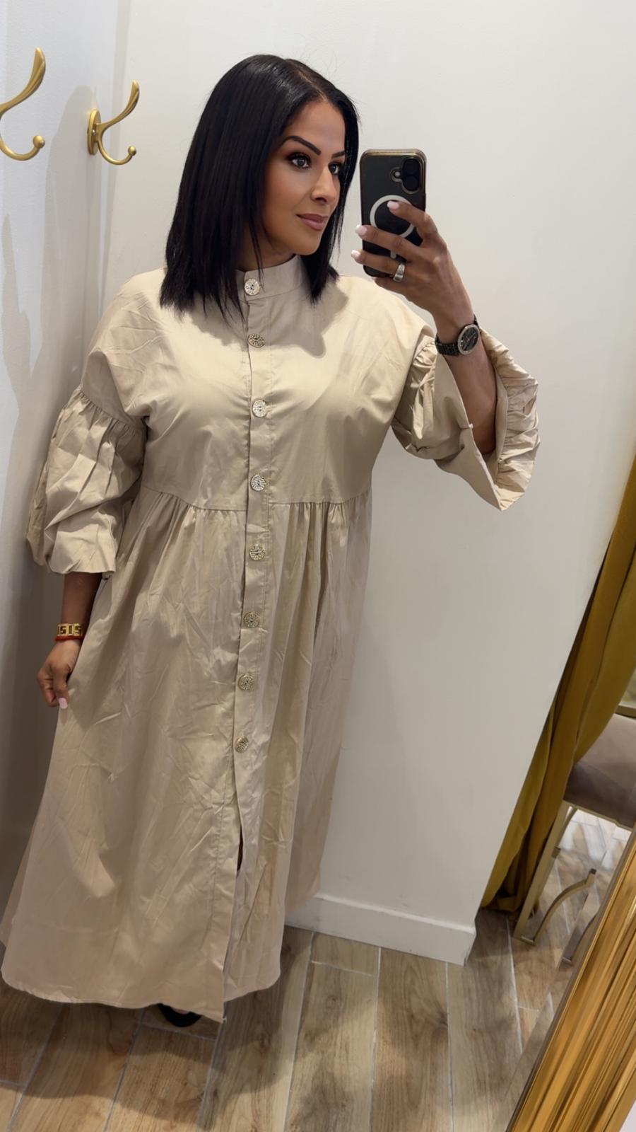 ROBE CASSANDRA
