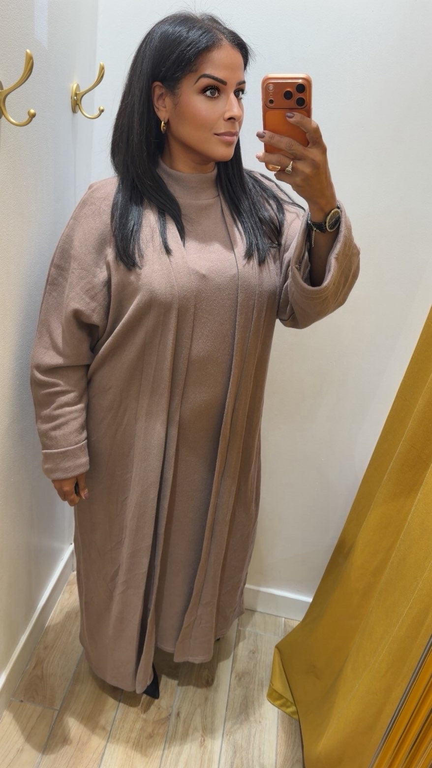 Robe NAYA