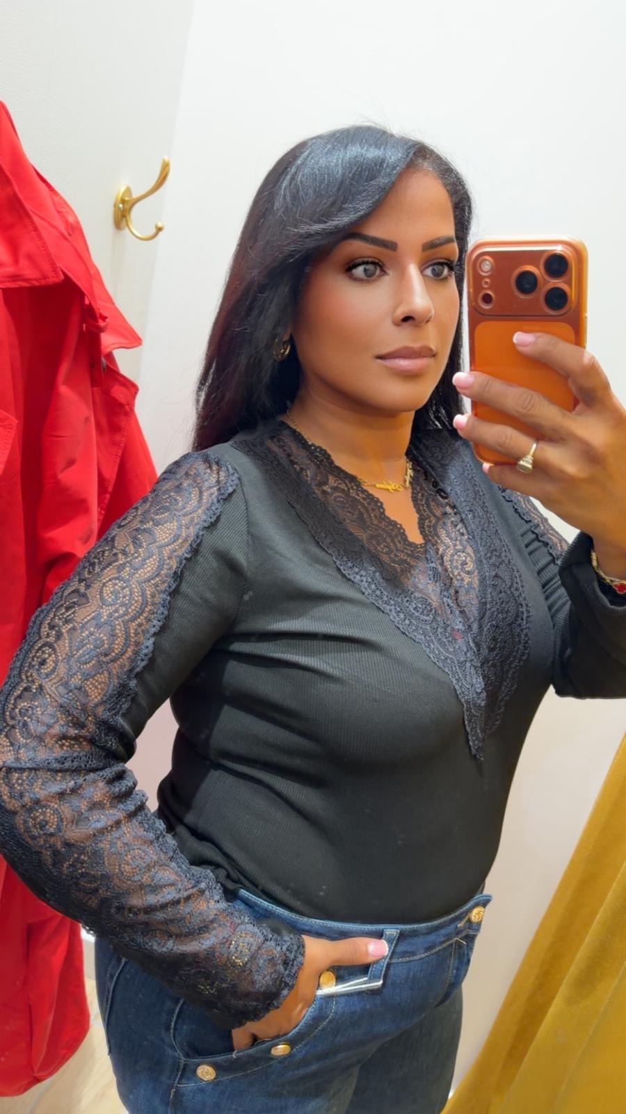 Sous-pull MILA
