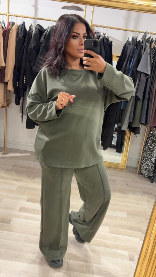 ENSEMBLE HILONA