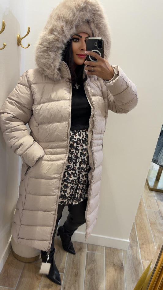 DOUDOUNE LIVIA